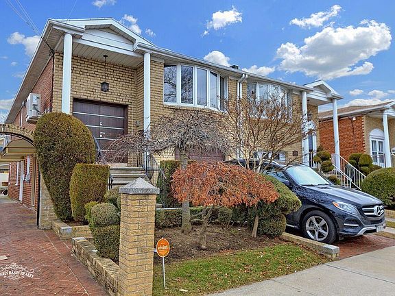 2nd image of 2251 East 72nd Street