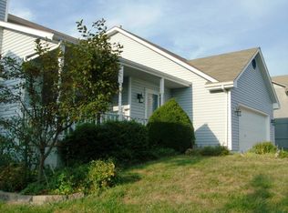 3809 NW Hidden Pointe Dr, Blue Springs, MO 64015