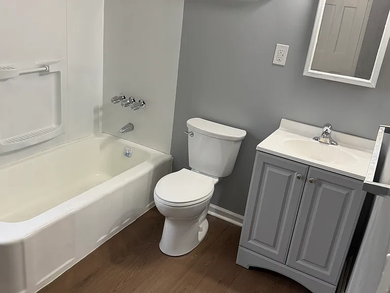 4126 Clybourne Ave #1-4 — Photo 8