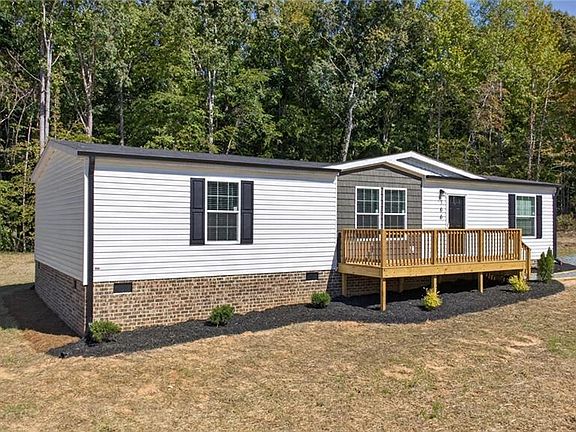 3rd image of 166 Christophers Ct