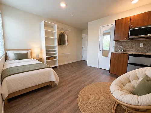 Floor plan 351