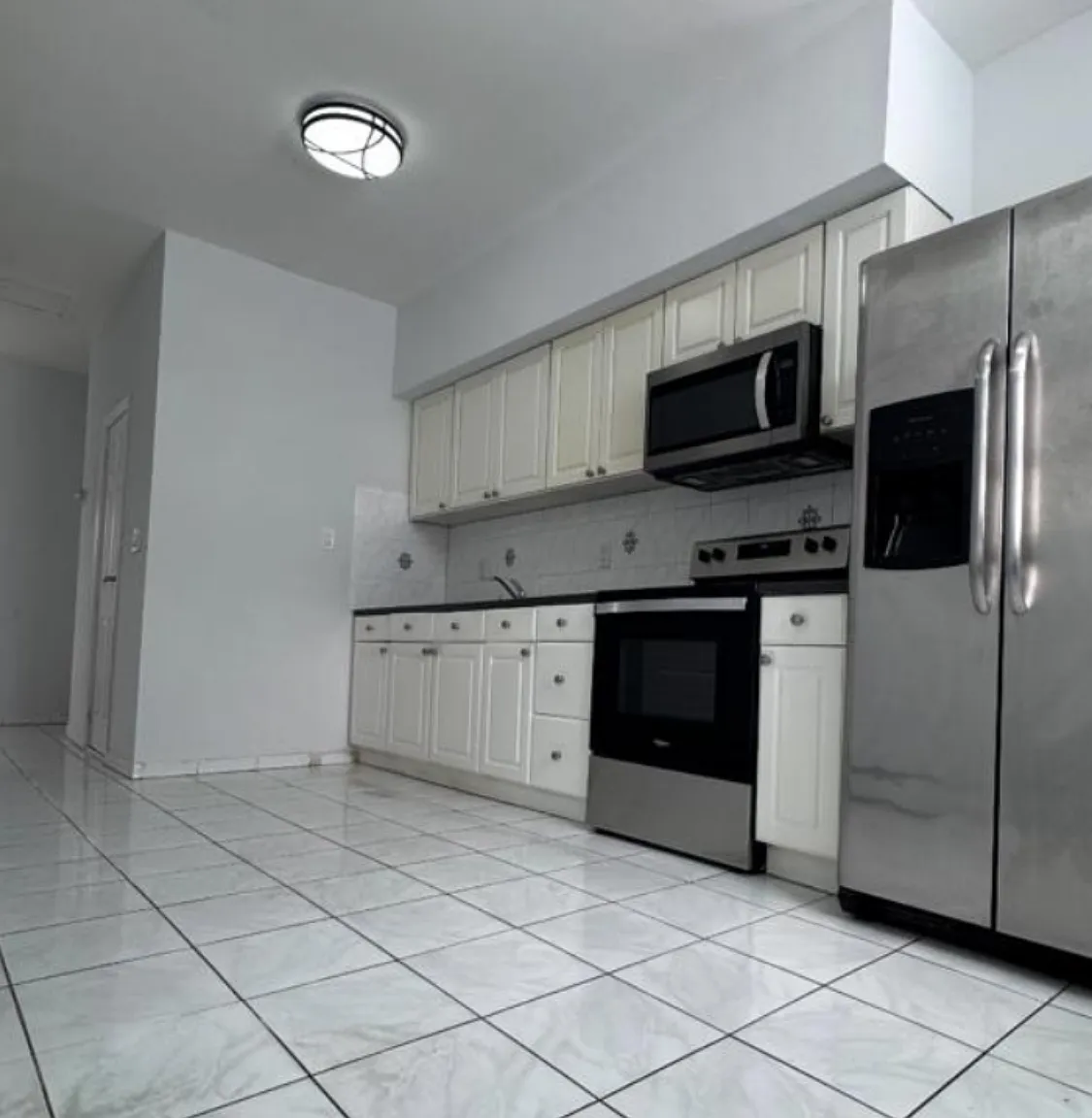 2 bed, 1200 sqft, $2,500 — Photo 4