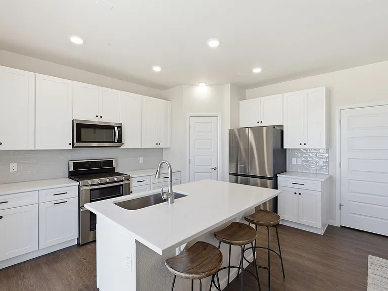 18035 Herrera Dr — Photo 12