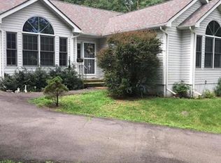 5020 Pine Ridge Rd S, East Stroudsburg, PA 18302