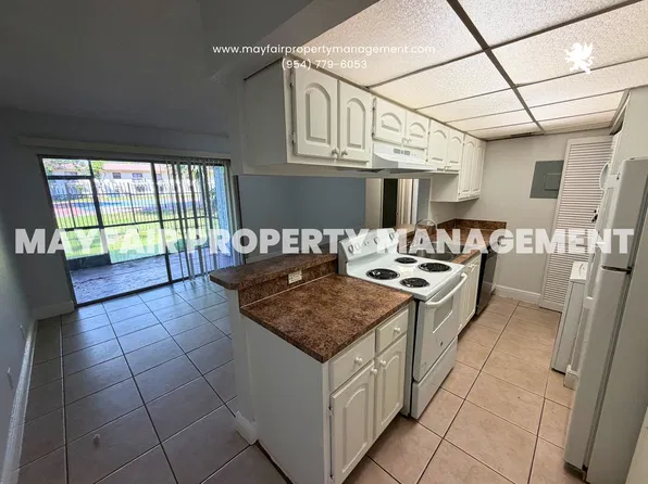 4439 Treehouse Ln, Fort Lauderdale, FL