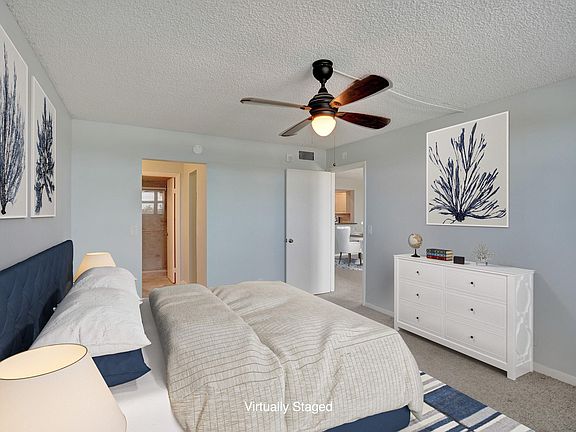 4th image of 2707 NE 14th Street Causeway #501