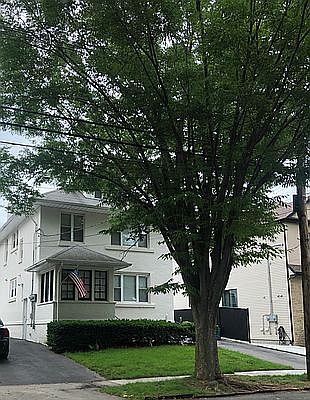 1st image of 347 Ross Ave #1