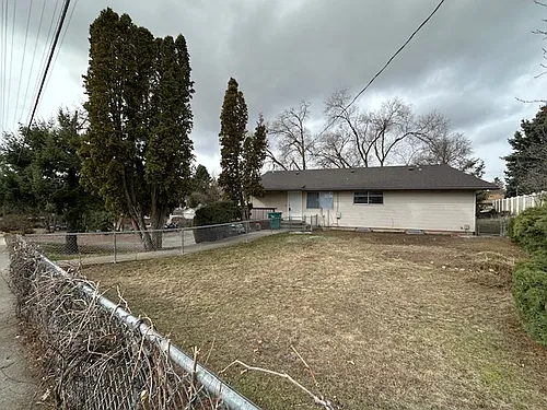 1019 N Bowdish Rd #1 Photo 1