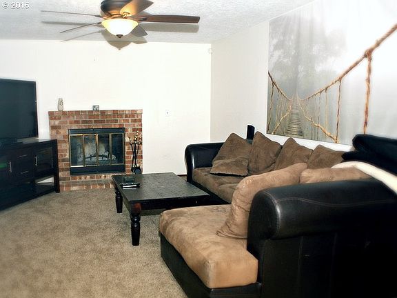 3rd image of 11575 SE 46th Ct