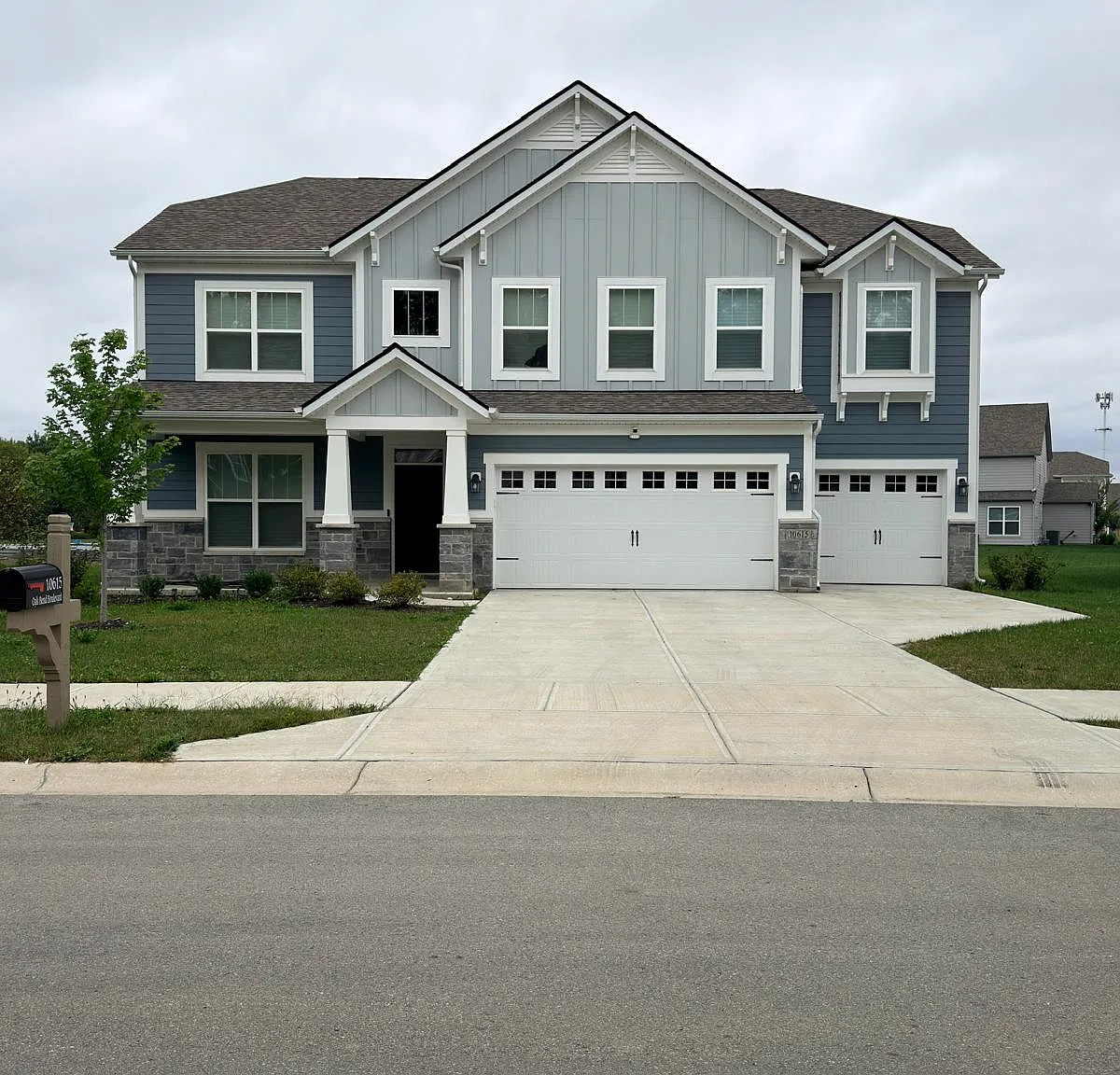5 bed, 3500 sqft, $2,800 — Photo 4