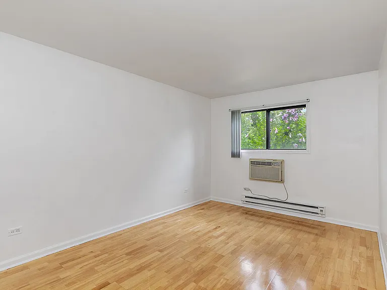 522 E Spruce Dr #1B — Photo 4