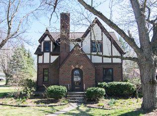 2971 Sunnywood Dr, Ann Arbor, MI 48103