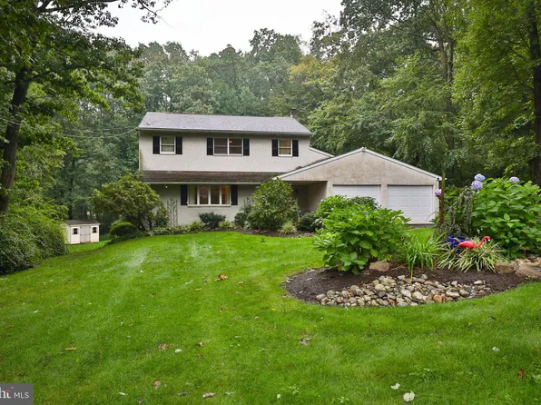 330 Wedgewood Dr, Pottstown, PA 19465