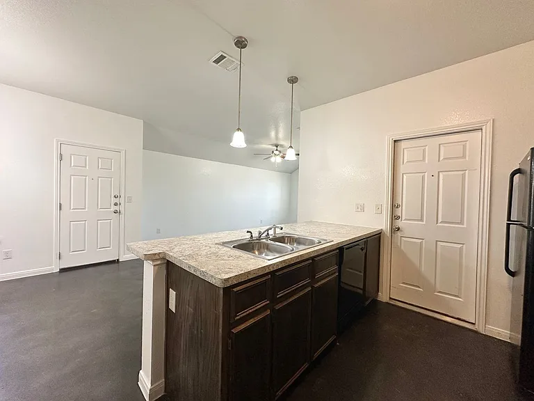 4507 Skyflower Ln — Photo 40