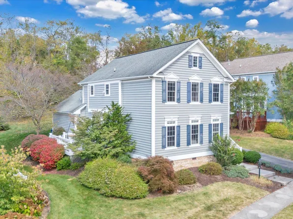 1113 Brook Cir, Blacksburg, VA 24060