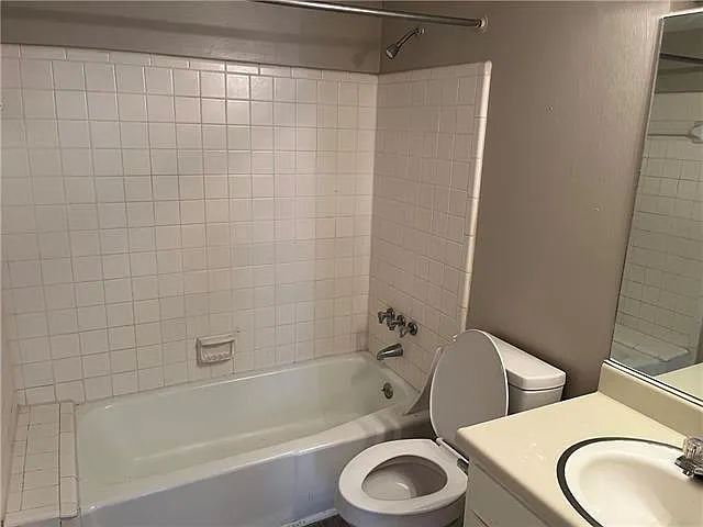 4037 Georgetown Dr — Photo 17