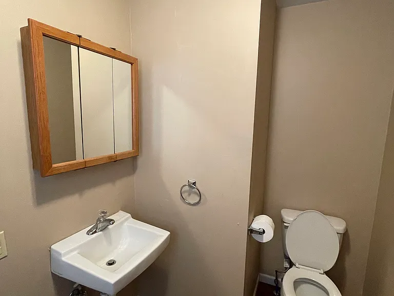 1333 S Ventura Ave — Photo 16