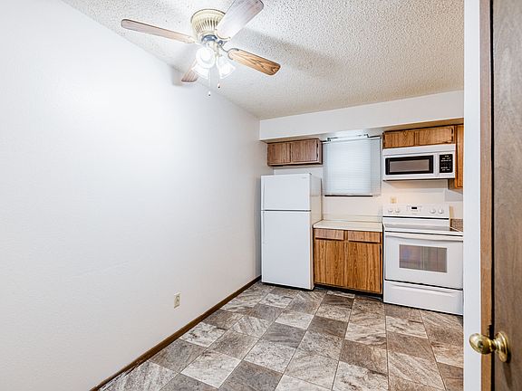 5th image of 1444 Peach St #2X1