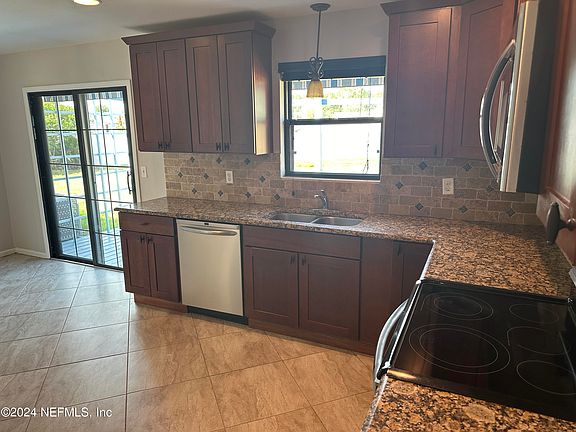 4th image of 8822 KESTREL Court