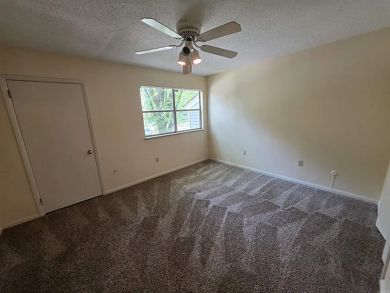 1920 Kavanaugh Blvd #5 — Photo 14