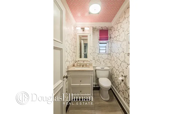 Sold by Douglas Elliman | media 29