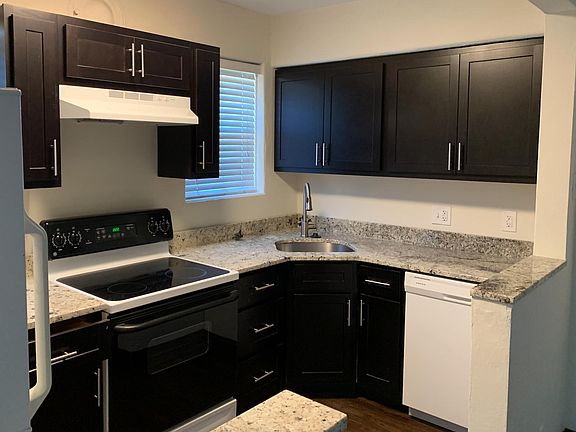 3rd image of 5824 Nottingham Ave APT 2E