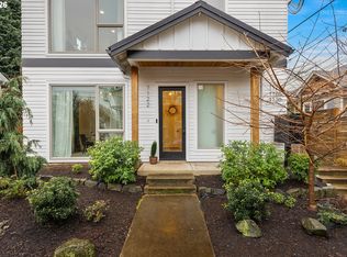 1122 SE Tenino St, Portland, OR 97202