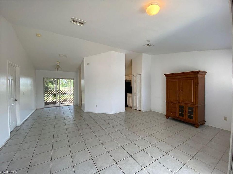 1st image of 4721 Douglas Ln