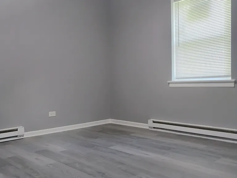 14417 S Emerald Ave — Photo 2