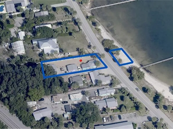 4280 NE Indian River Dr, Jensen Beach, FL 34957