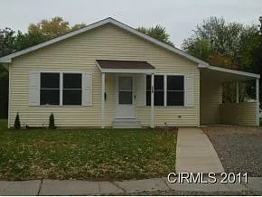 116 Lafayette Cir photo 1