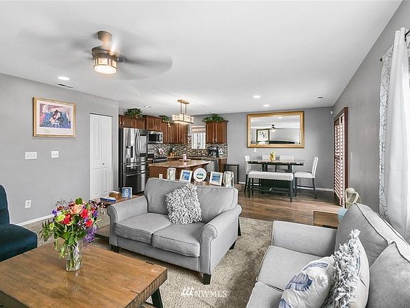 2nd image of 20117 18th Avenue Ct E