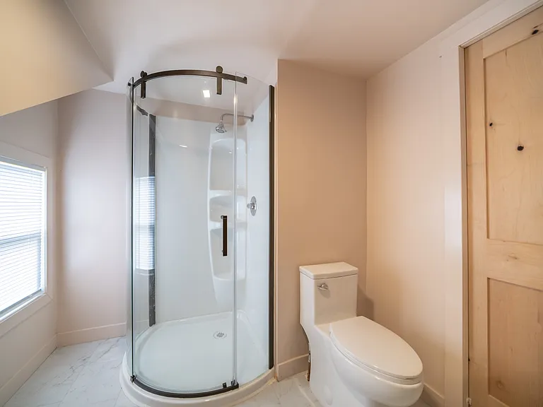 714 Villa St — Photo 5