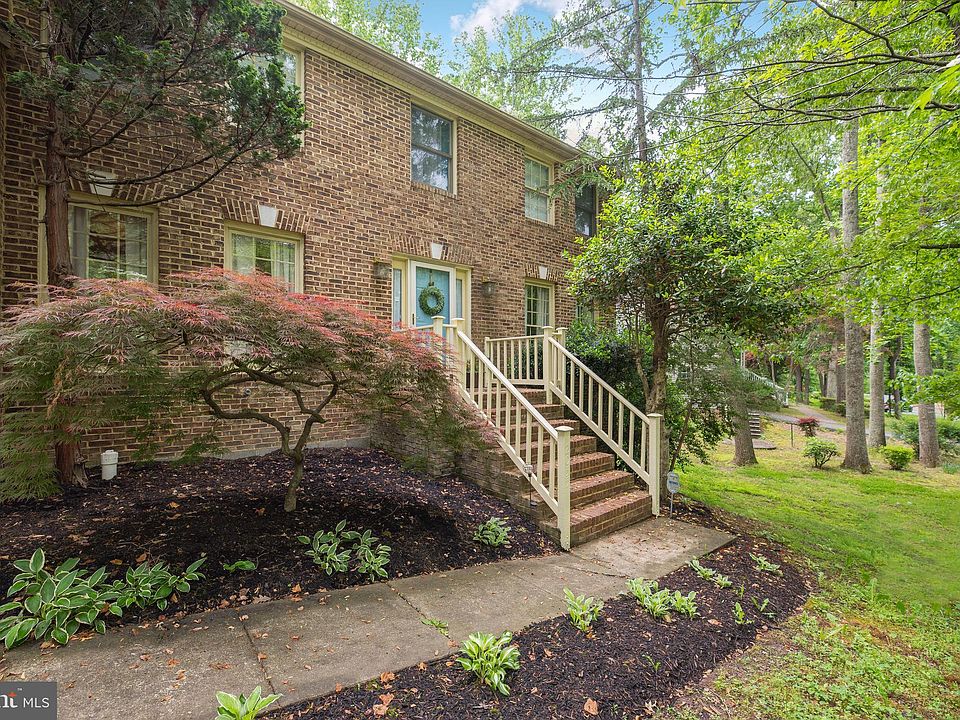 1st image of 2055 Farragut Dr