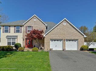 23 Mount Ranier Dr, Howell, NJ 07731