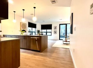 197 Gardner St #201, West Roxbury, MA 02132