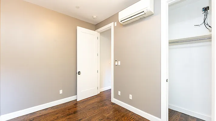 Rented by Nooklyn NYC LLC | media 26