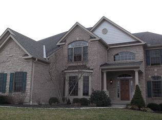 2372 Estate Ridge Dr, Cincinnati, OH 45244