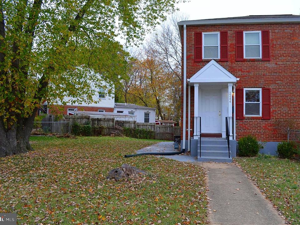 1st image of 2244 Farrington Ave