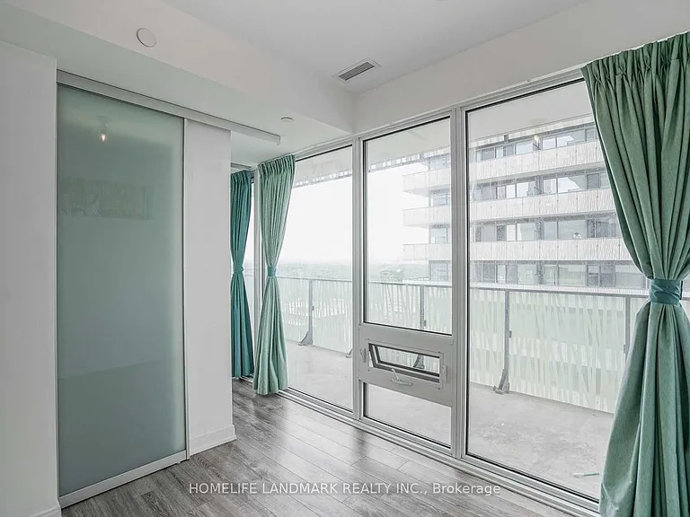 42 Charles St E #3209 — Photo 15