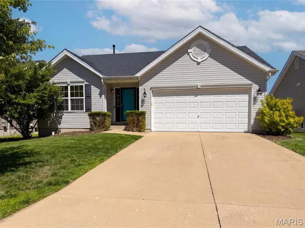 212 Wabash Woods Way, O'Fallon, MO 63366