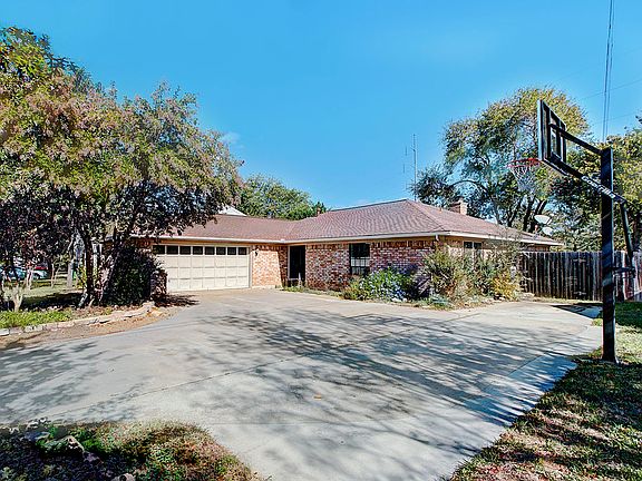2nd image of 1603 Wood Rock Dr