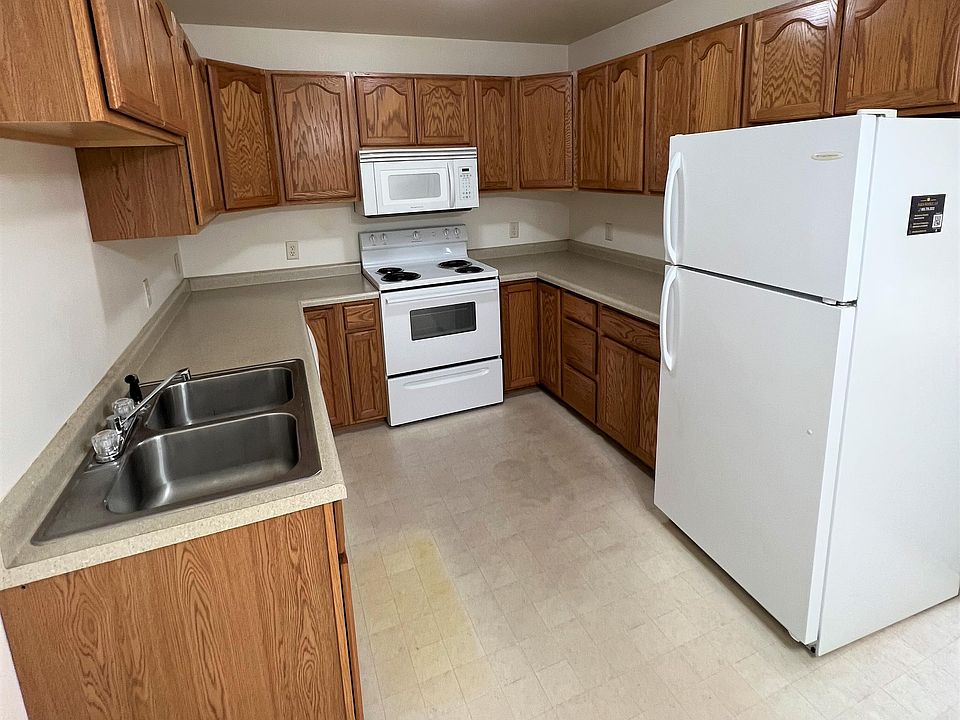 1324 8th Ave NE # 5, Aberdeen, SD 57401 | Zillow