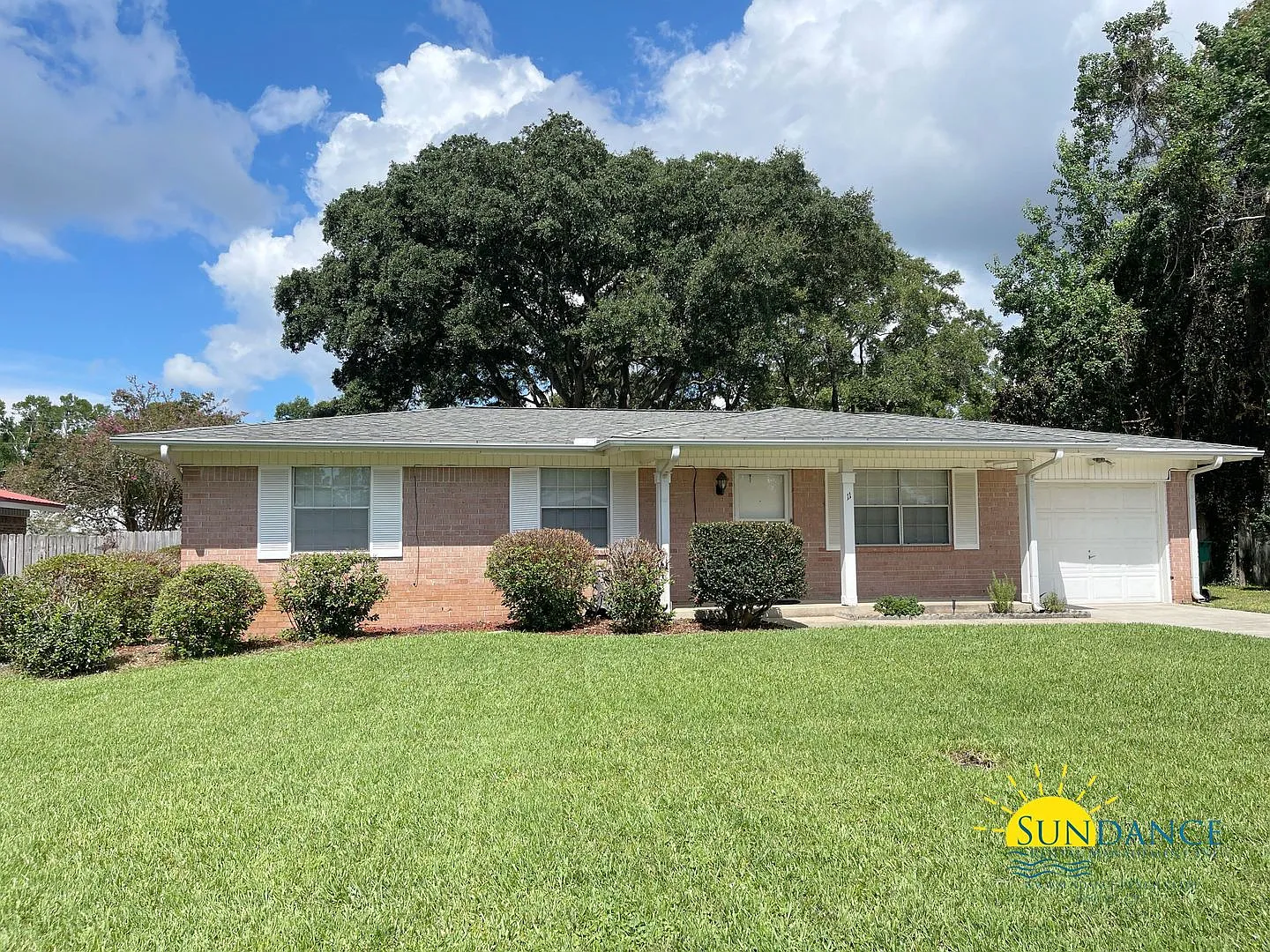 Beautiful Shalimar Home on a Quiet Cul-de-Sac Near Eglin AFB! — Photo 1