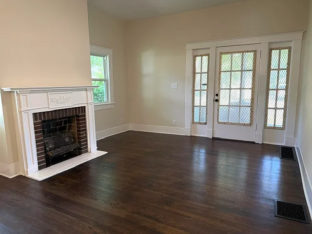 712 McMillon Ave SW — Photo 5