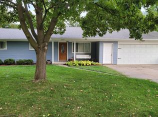 3455 Emmons Ave, Rochester Hills, MI 48307