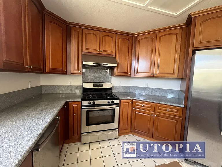 313 Village Cir — Photo 20