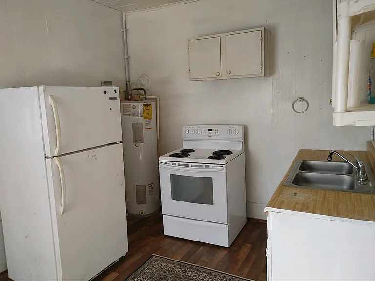 1214 E Jackson St #2 — Photo 5
