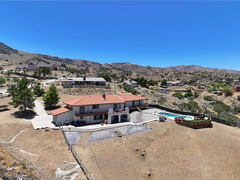 1055 Lakeview Dr — Photo 62