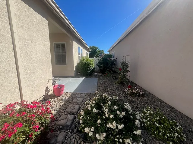 427 Sea Cove Dr — Photo 21